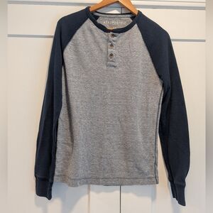 AEROPOSTALE Men's Long Sleeve Gray and Navy Thermal Henley Tee Shirt Size Medium